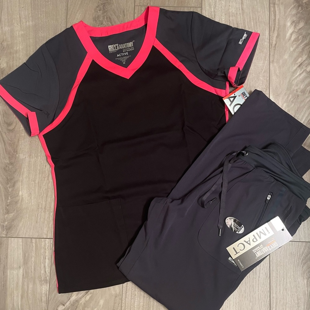 New Medium Grey’s Anatomy black and gray scrub set